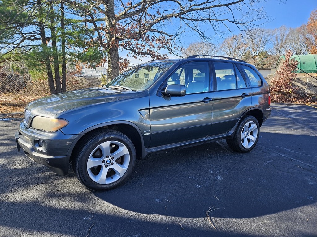 2005 BMW X5 4.4i