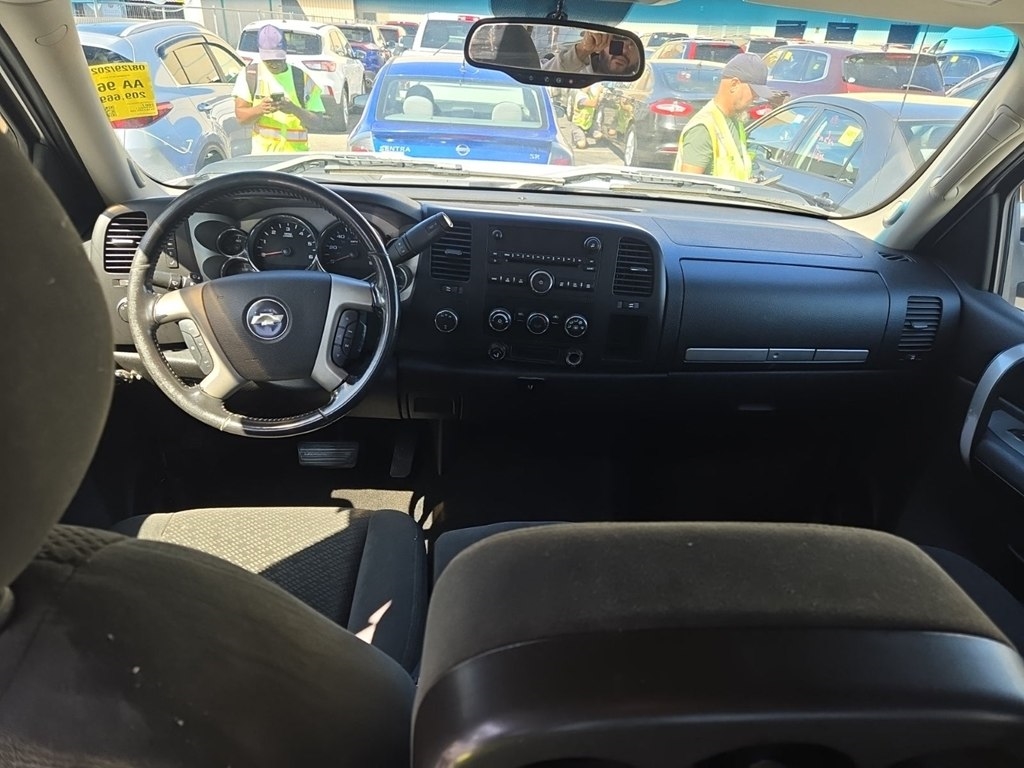 Chevrolet Silverado 2500HD Work Truck Crew Cab 4WD 2007