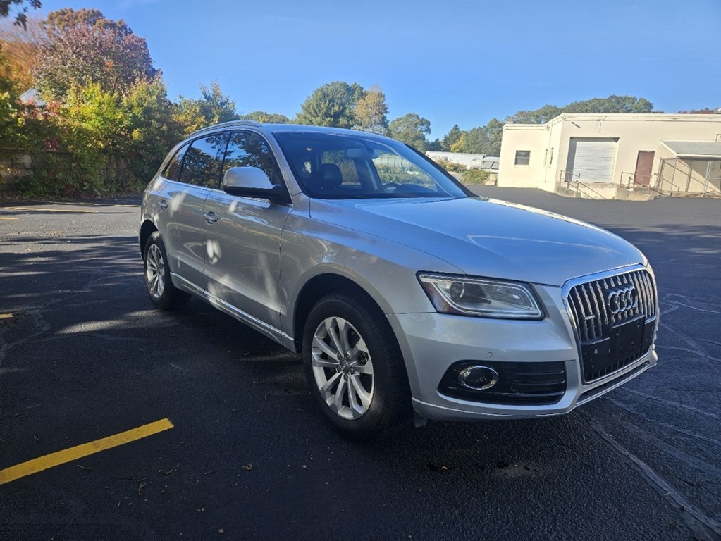 Audi Q5 2.0 quattro Premium 2014 Audi Q5 2.0 quattro Premium 2014