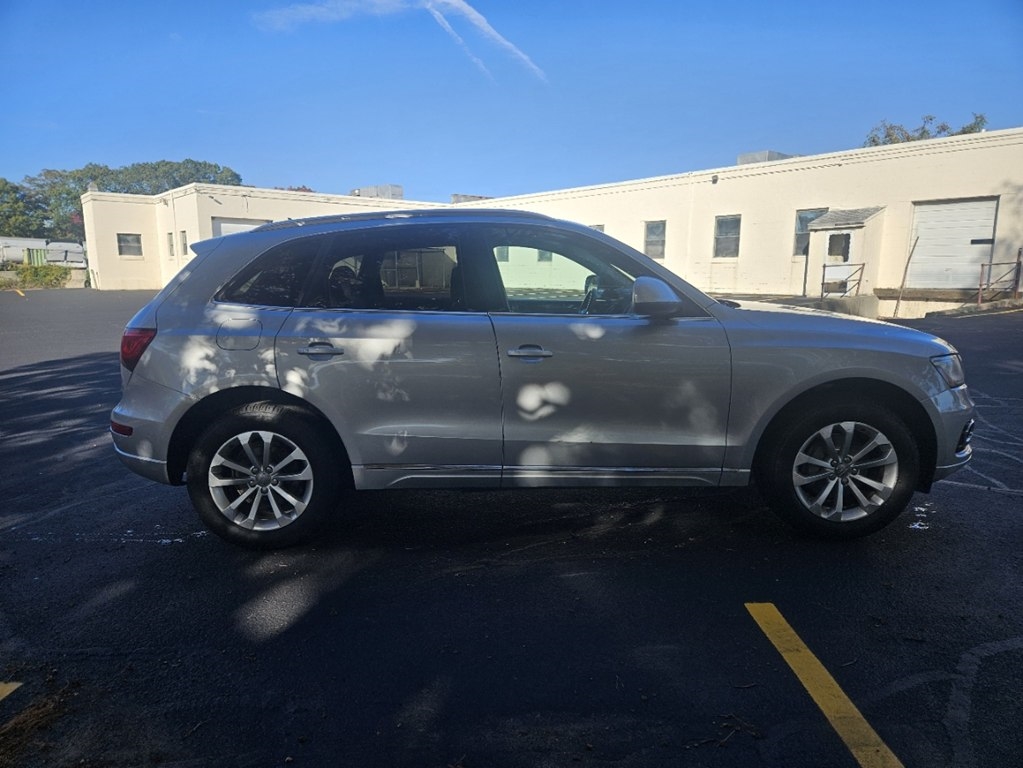 Audi Q5 2.0 quattro Premium 2014 Audi Q5 2.0 quattro Premium 2014