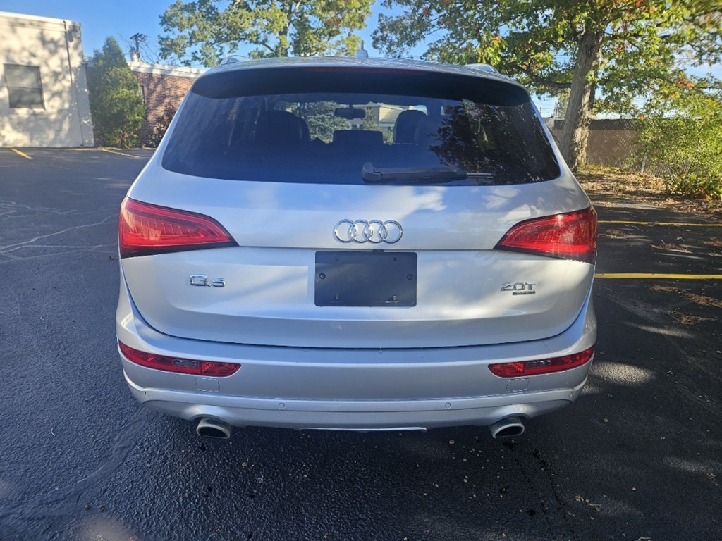 Audi Q5 2.0 quattro Premium 2014 Audi Q5 2.0 quattro Premium 2014