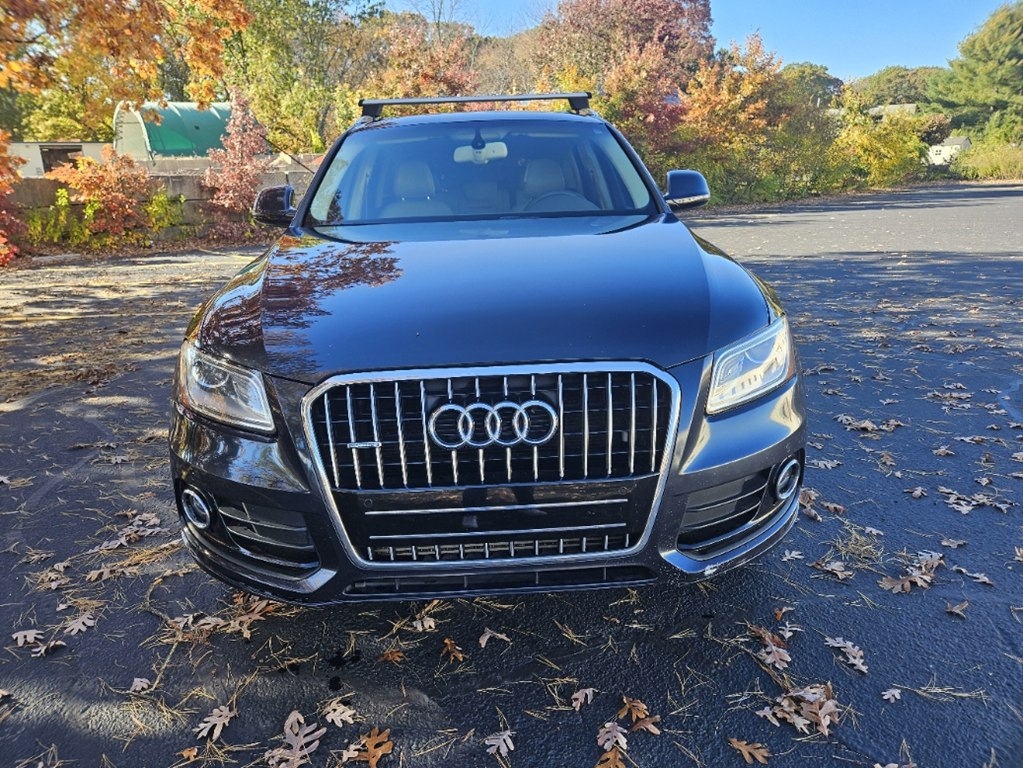 Audi Q5 2.0T Premium Plus quattro 2017 Audi Q5 2.0T Premium Plus quattro 2017