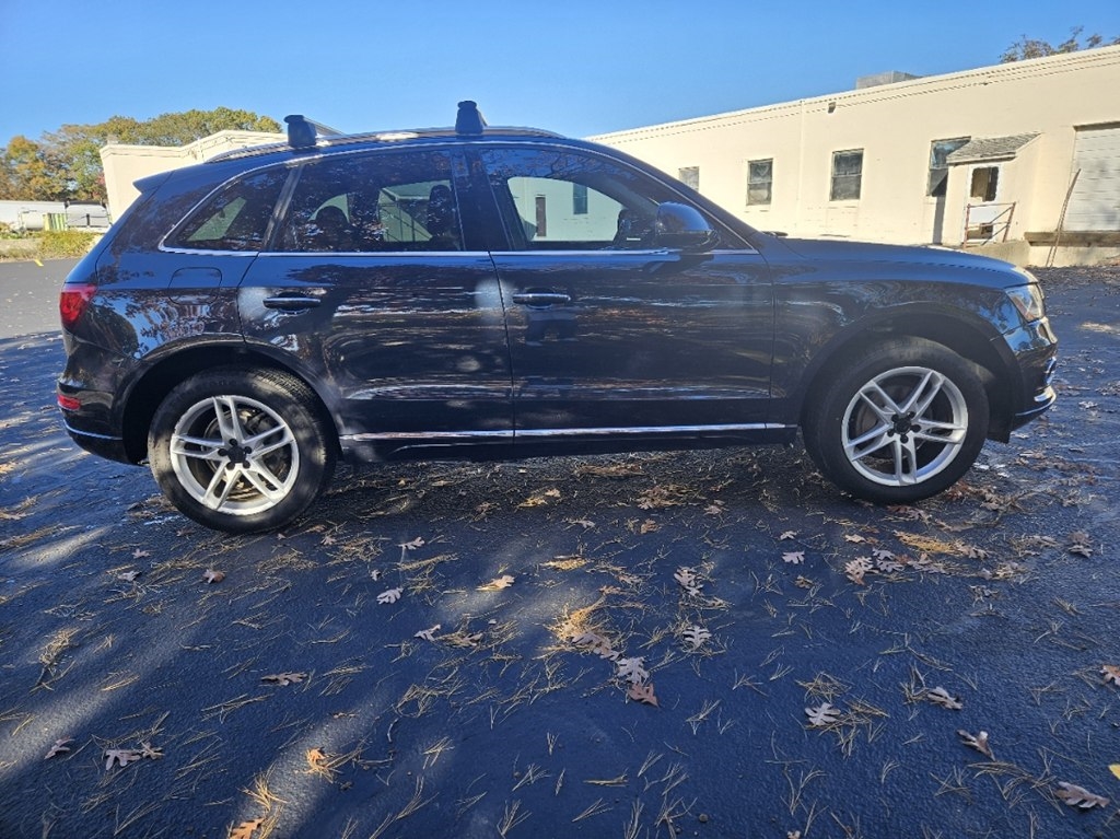 Audi Q5 2.0T Premium Plus quattro 2017 Audi Q5 2.0T Premium Plus quattro 2017