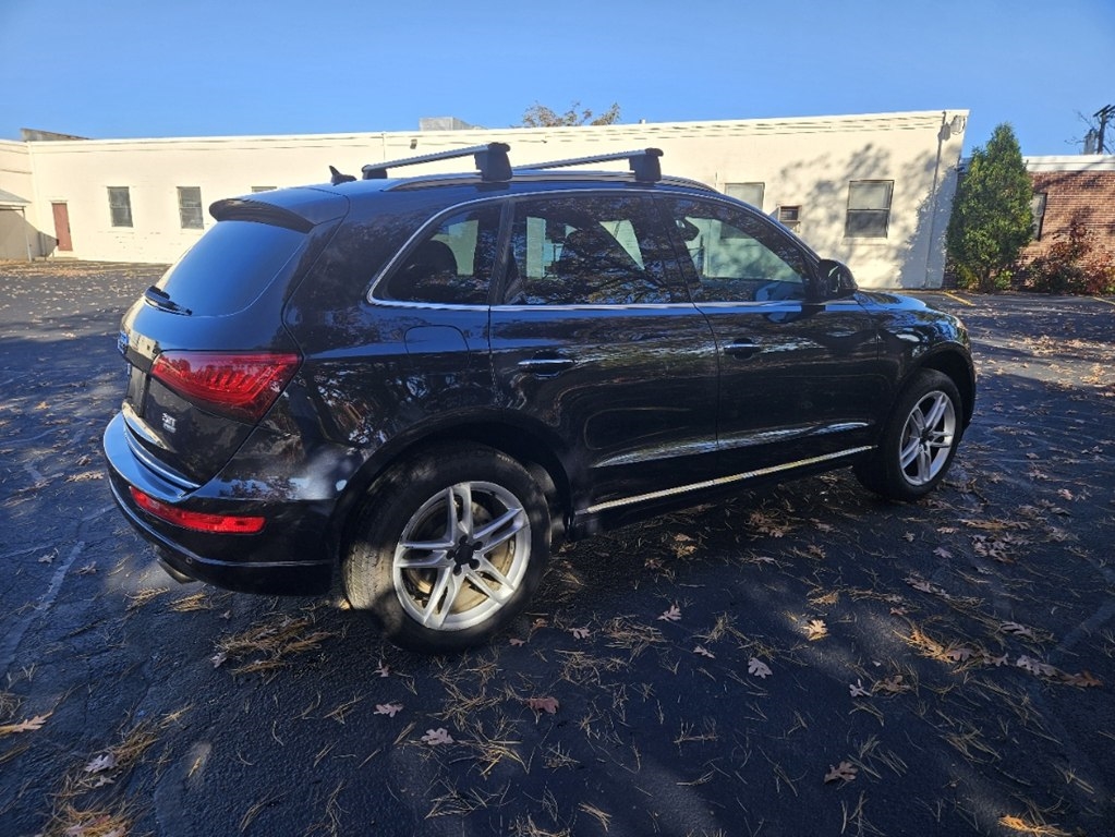 Audi Q5 2.0T Premium Plus quattro 2017 Audi Q5 2.0T Premium Plus quattro 2017