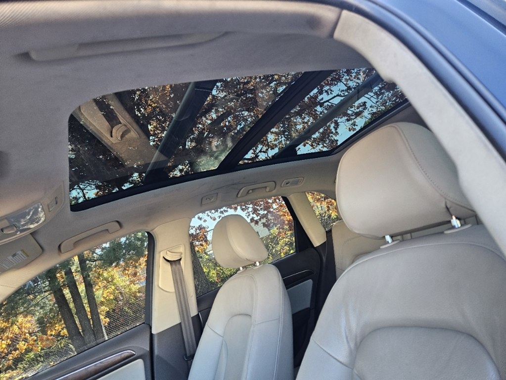 Audi Q5 2.0T Premium Plus quattro 2017 Audi Q5 2.0T Premium Plus quattro 2017