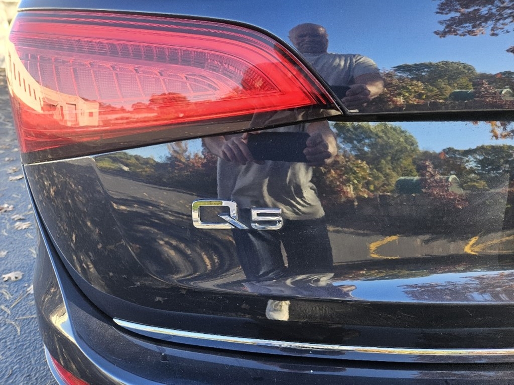 Audi Q5 2.0T Premium Plus quattro 2017 Audi Q5 2.0T Premium Plus quattro 2017