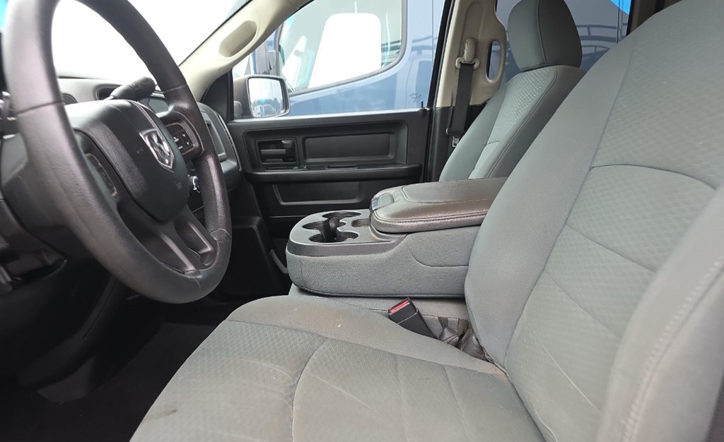 RAM 1500 Tradesman Quad Cab 4WD 2013 RAM 1500 Tradesman Quad Cab 4WD 2013