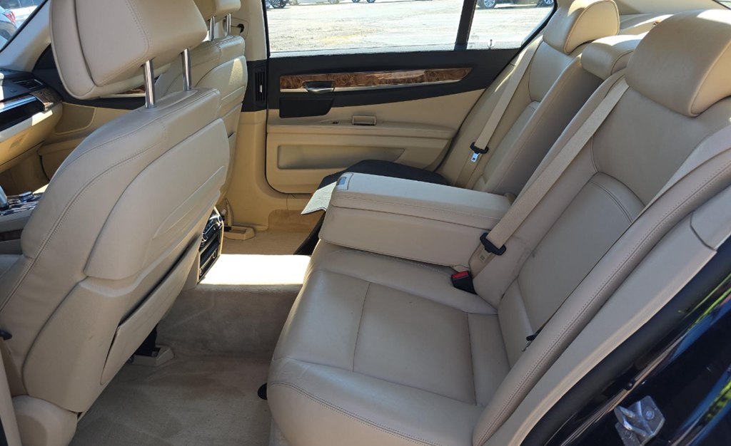 2013 BMW 7 Series
