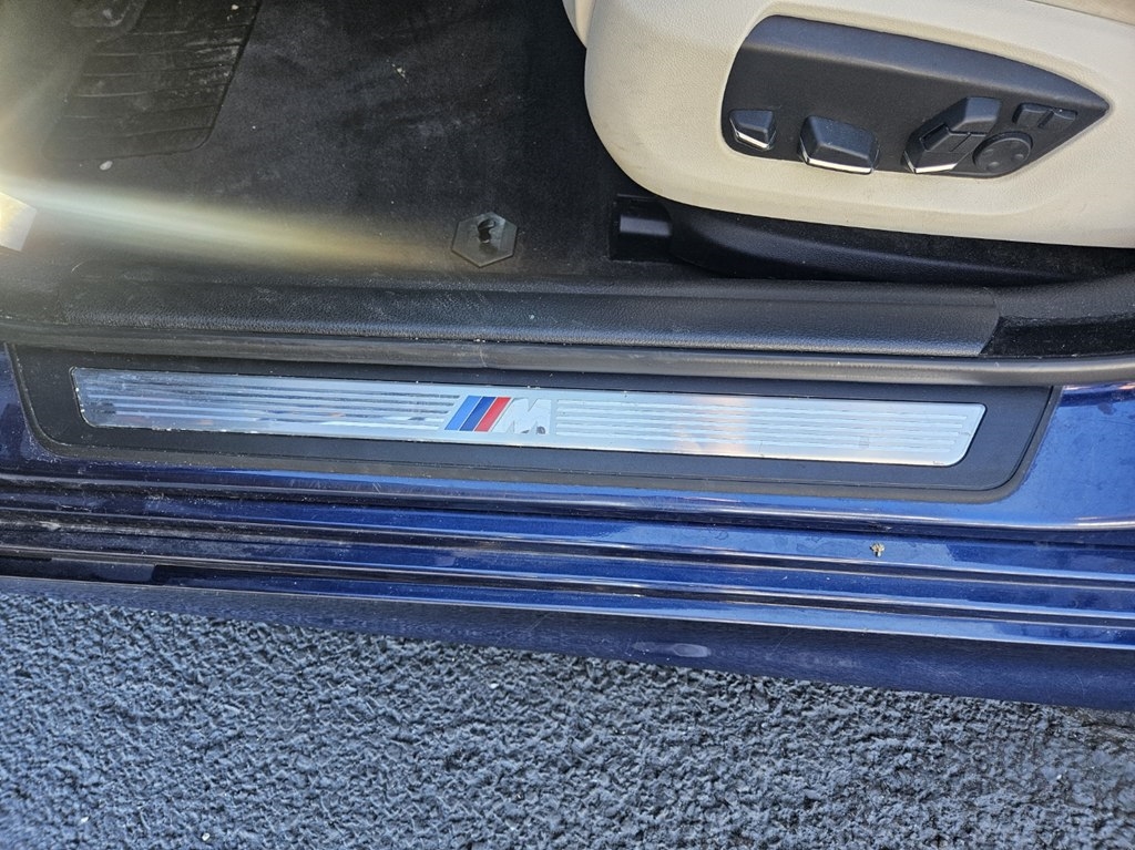 BMW 528XI  2015 BMW 528XI  2015