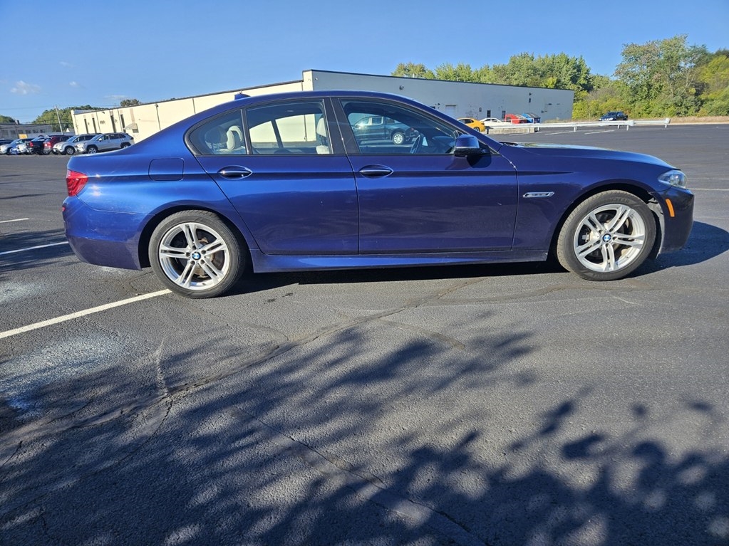 BMW 528XI  2015