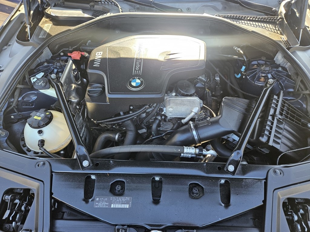 BMW 528XI  2015