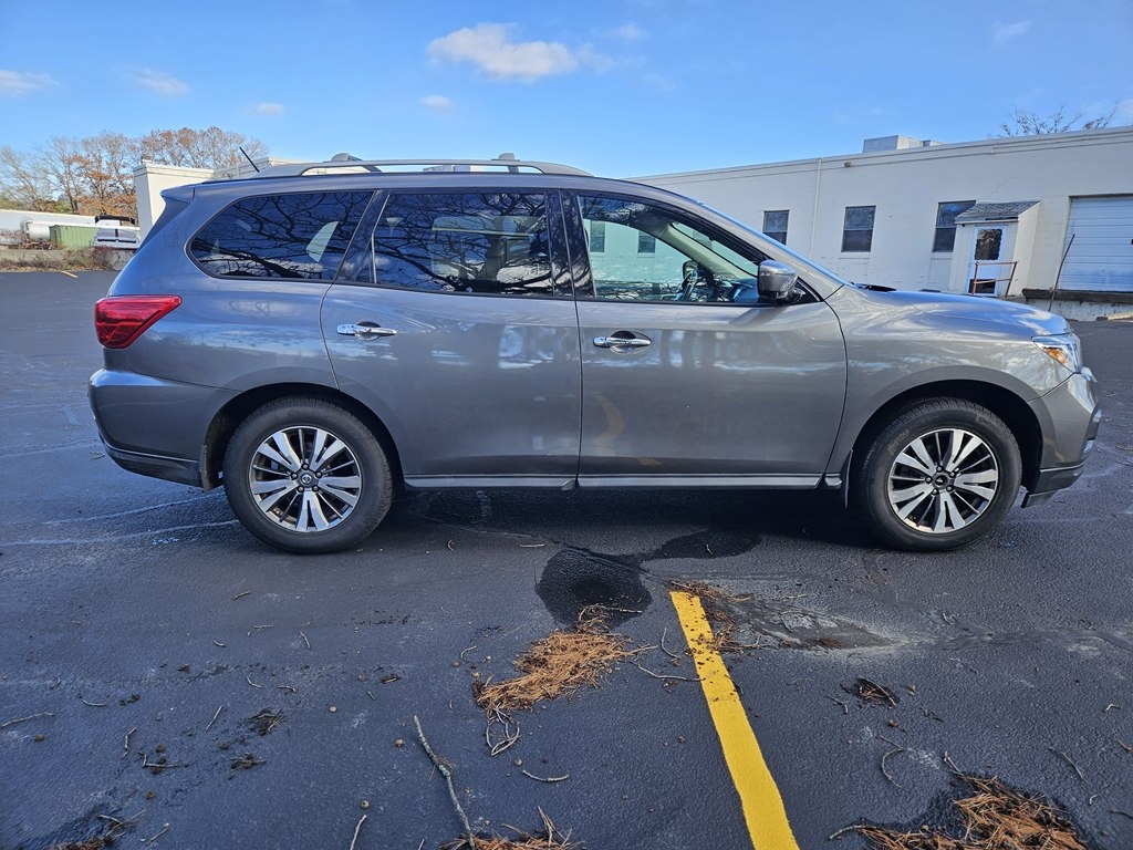 Nissan Pathfinder S 4WD 2017