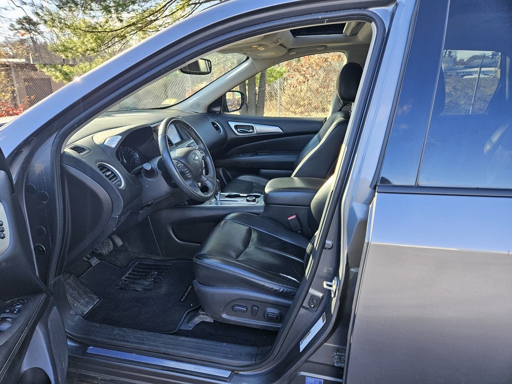 Nissan Pathfinder S 4WD 2017