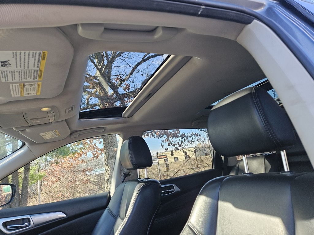 Nissan Pathfinder S 4WD 2017