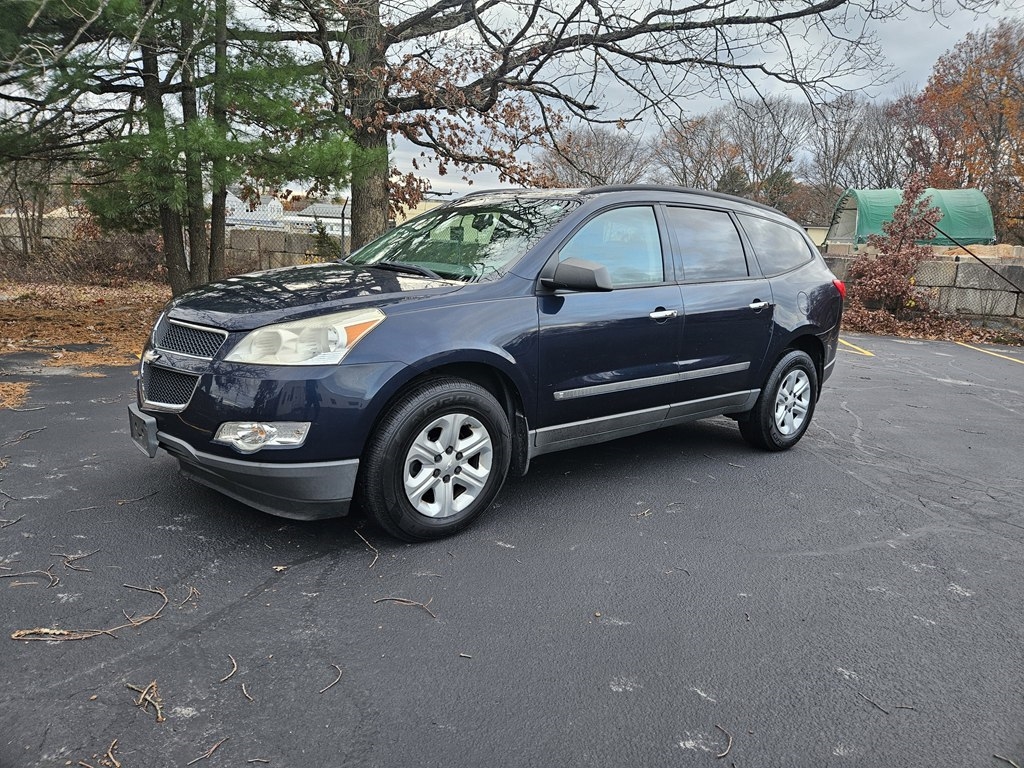 2010 Chevrolet Traverse LS AWD