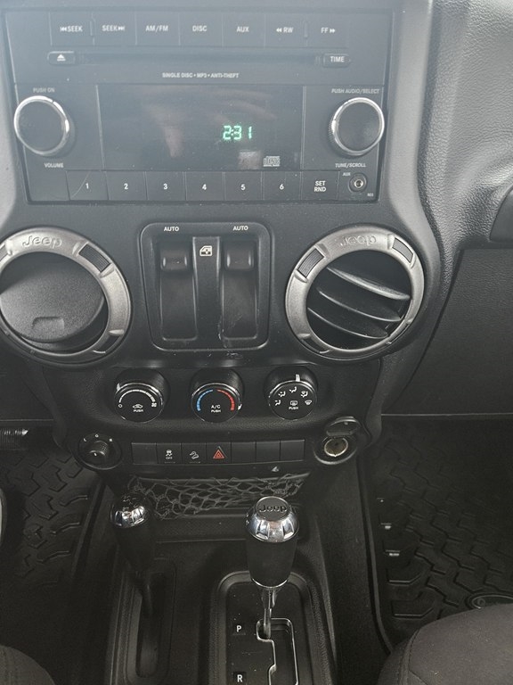 Jeep Wrangler Sport 4WD 2013