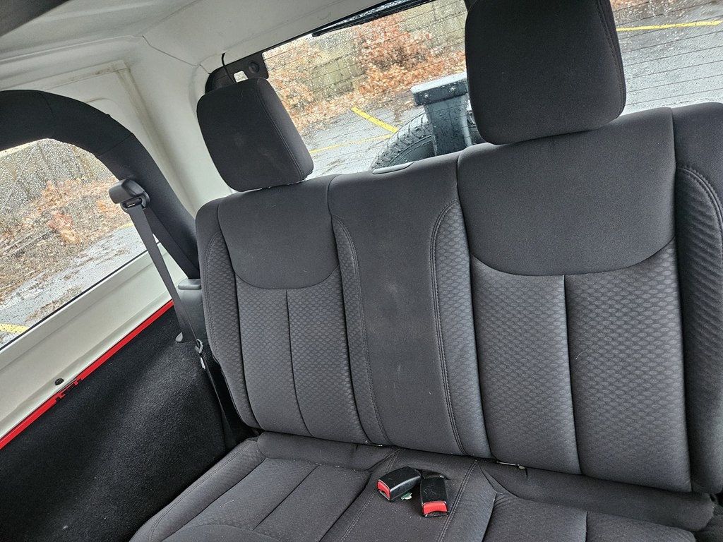 Jeep Wrangler Sport 4WD 2013