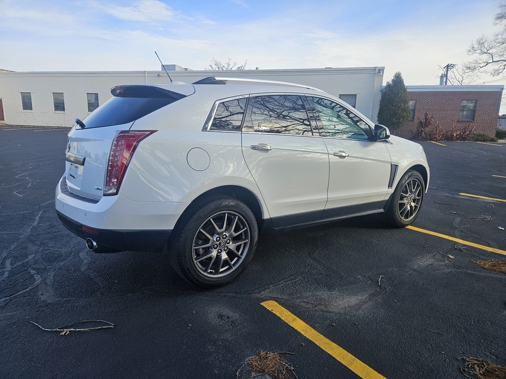 Cadillac SRX Performance Collection FWD 2016