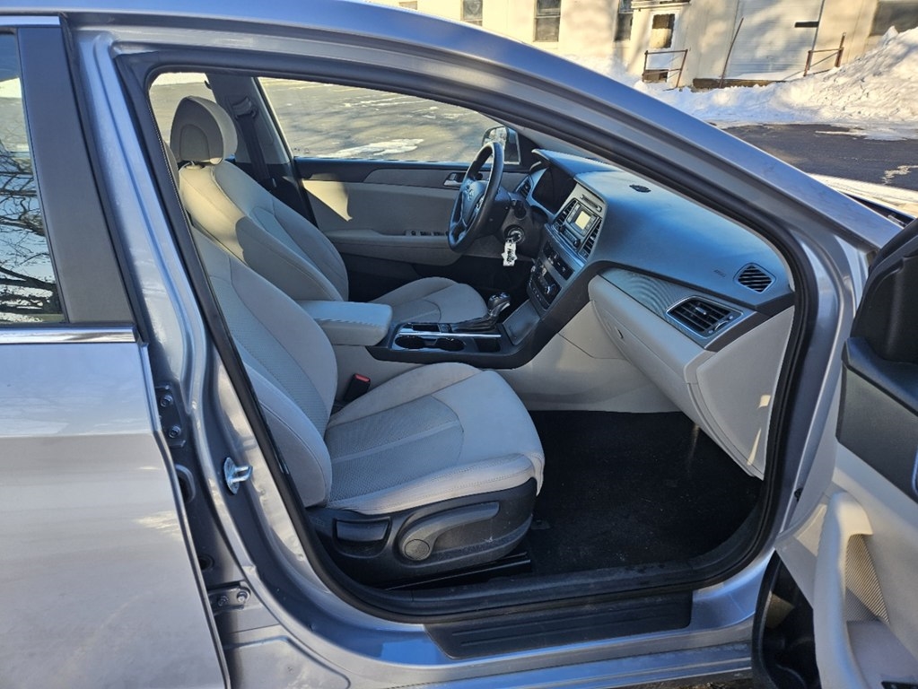 Hyundai Sonata SE 2016