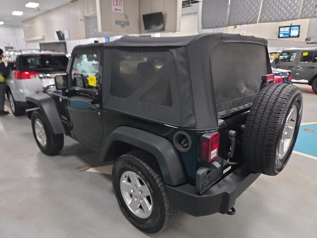 Jeep Wrangler Sport 4WD 2016