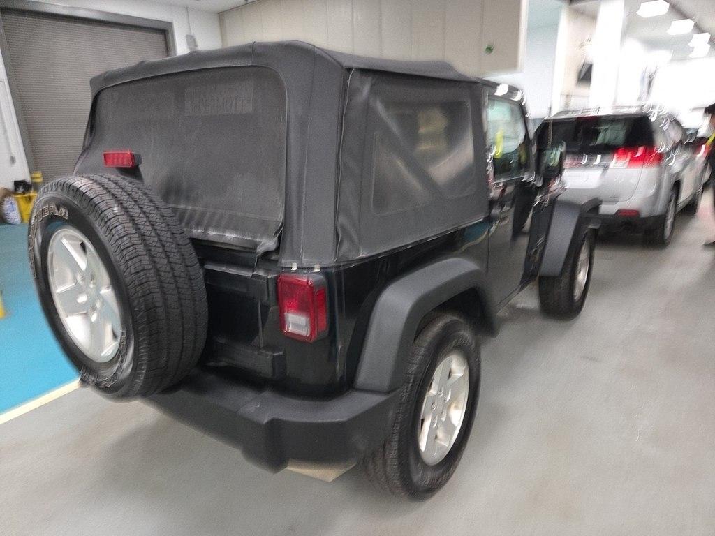 Jeep Wrangler Sport 4WD 2016