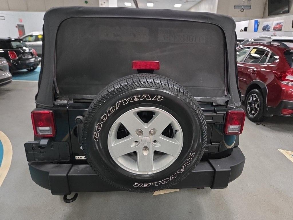 Jeep Wrangler Sport 4WD 2016