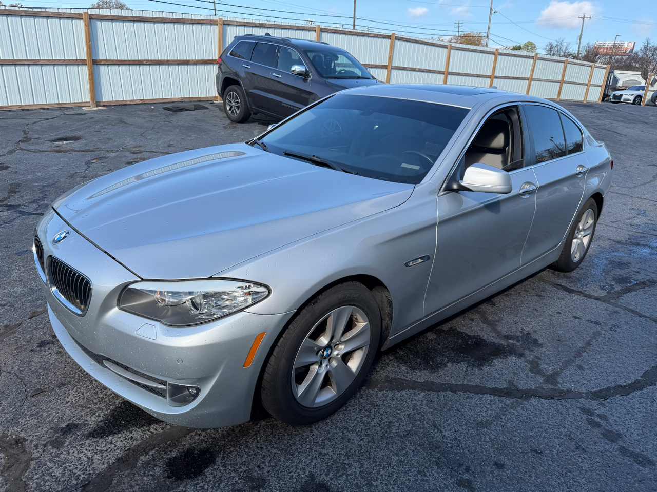 2011 BMW 5 Series 528i