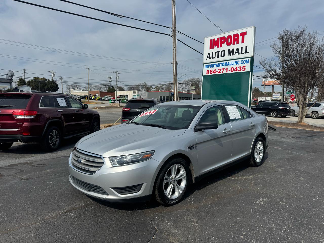 2016 Ford Taurus SE FWD