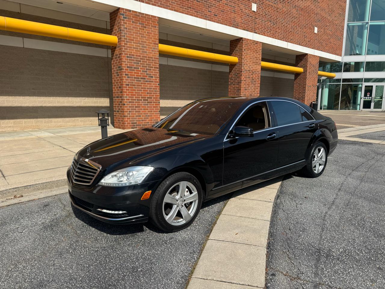 2010 Mercedes-Benz S-Class S550 4-MATIC