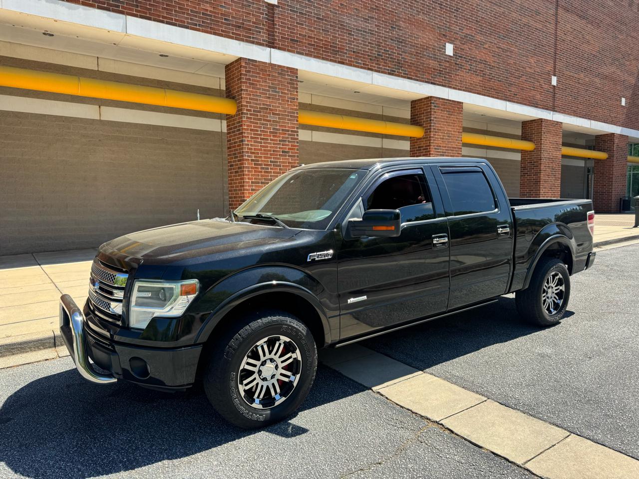 2013 Ford F-150 4WD Reg Cab 126" XL