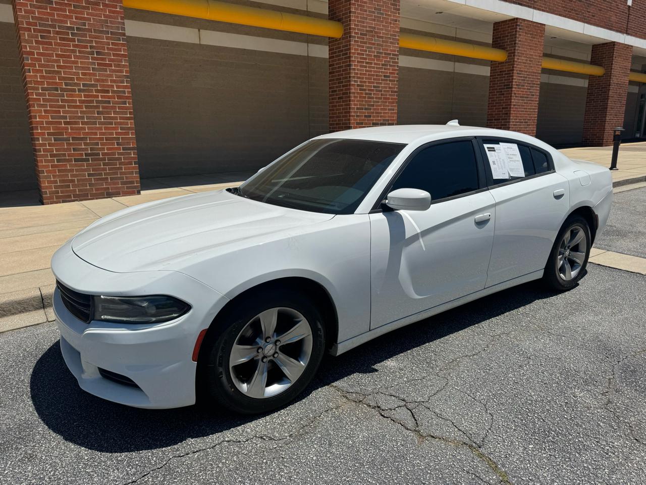 2016 Dodge Charger SXT's photo
