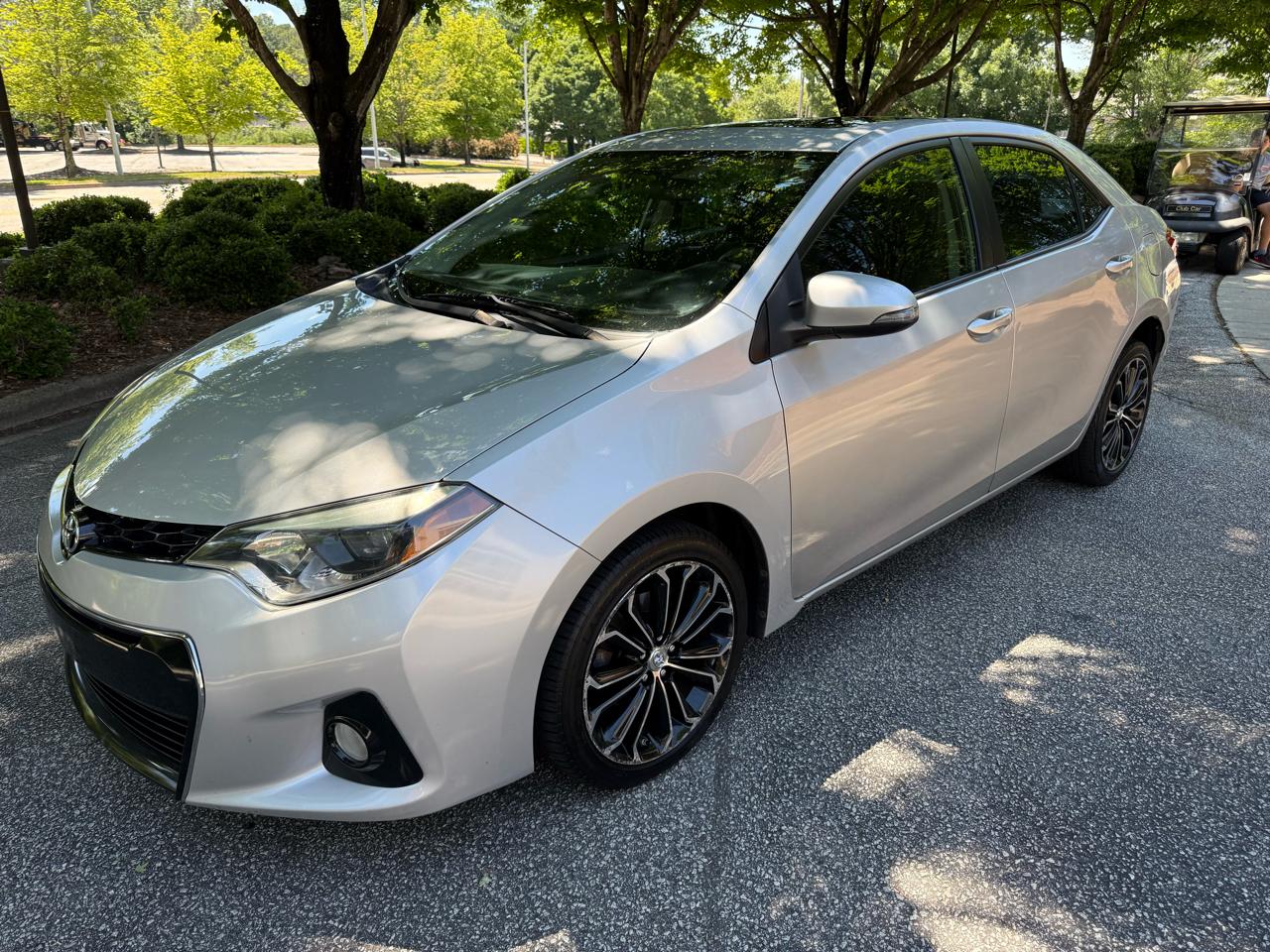 2015 Toyota Corolla 4dr Sdn CVT LE Premium (Natl)
