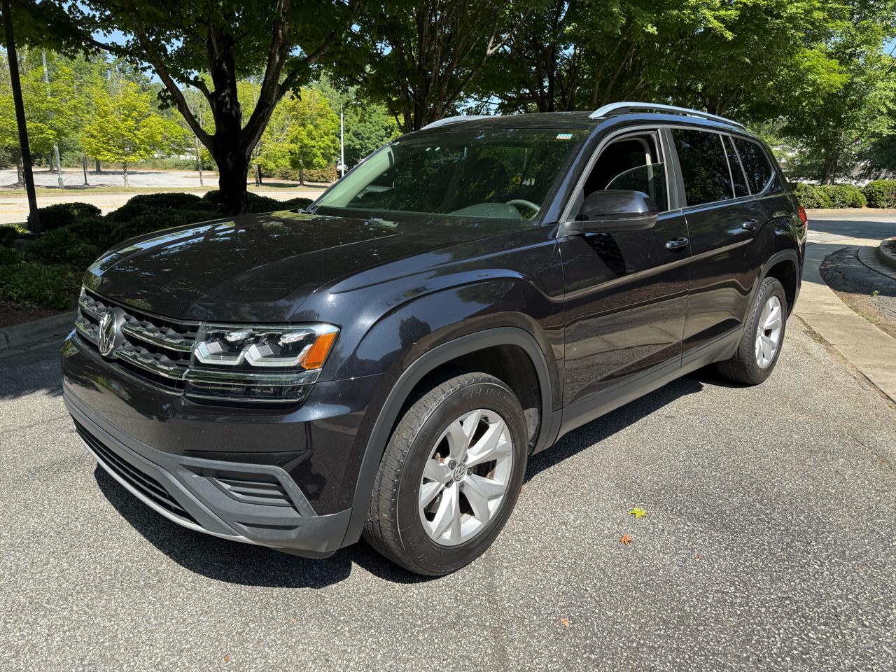 2018 Volkswagen Atlas 3.6L V6 Launch Edition Tiptronic's photo