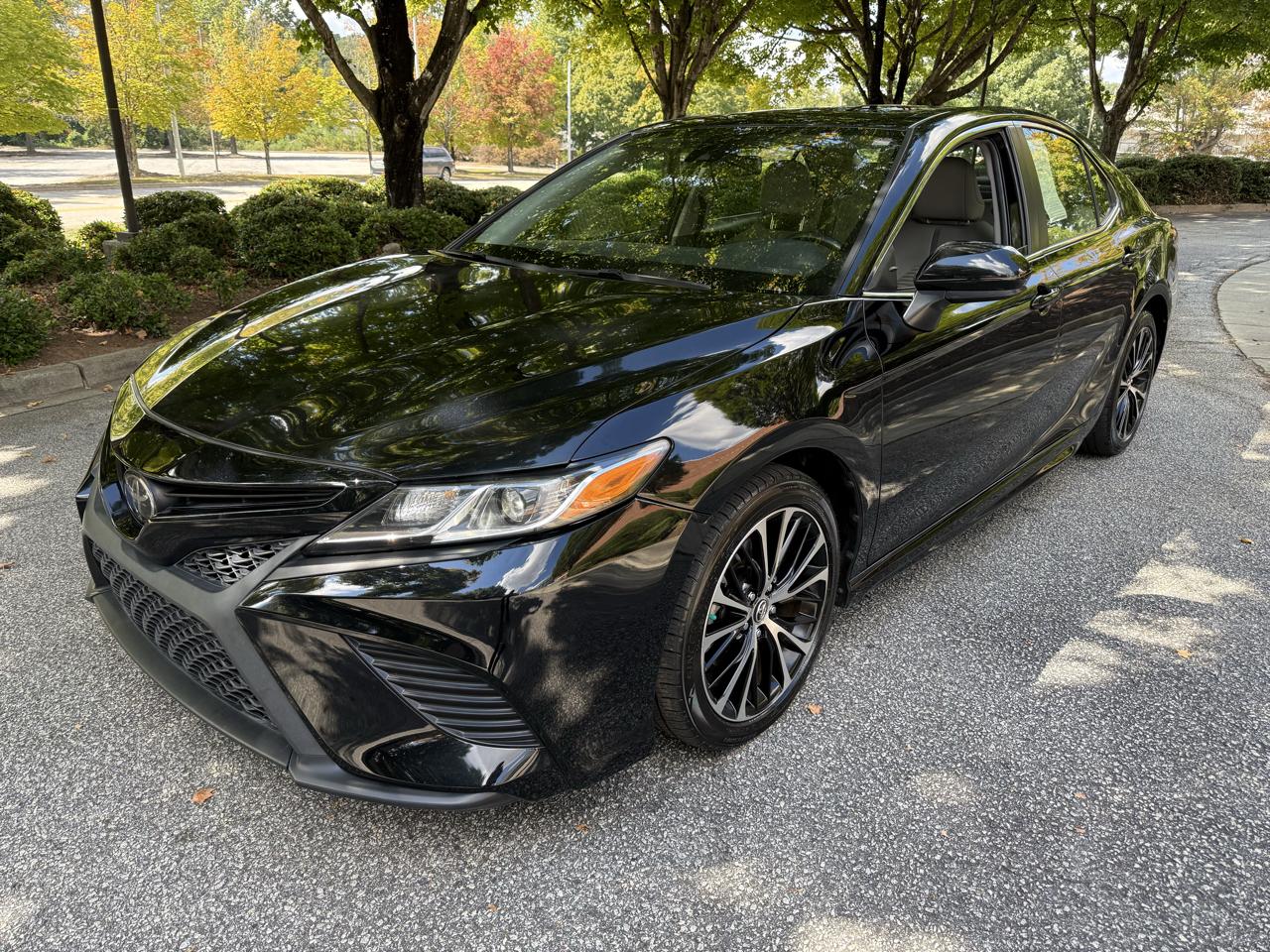 2019 Toyota Camry XLE Auto (Natl)