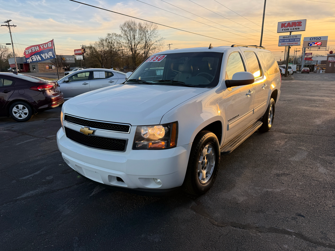 2014 Chevrolet Suburban LT's photo