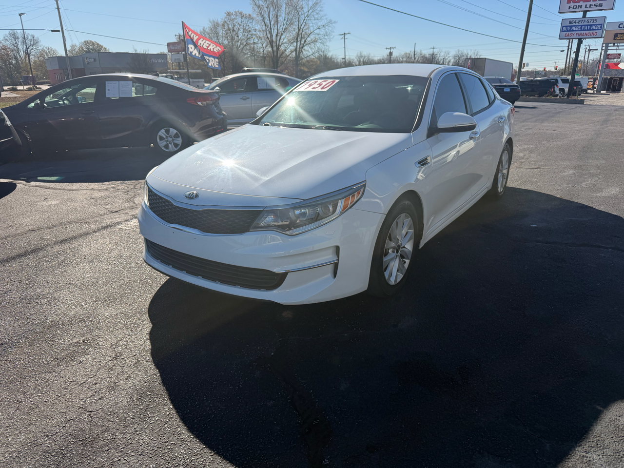 2017 Kia Optima LX's photo