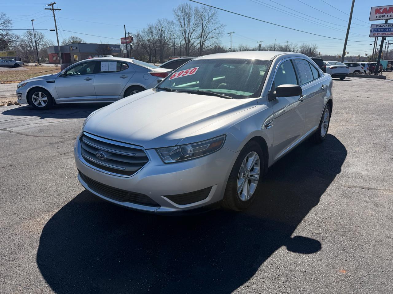 2016 Ford Taurus SE FWD