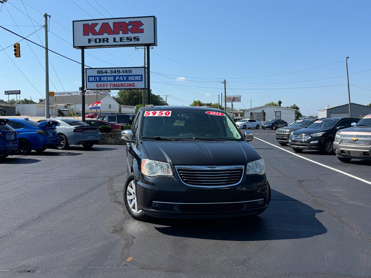 2012 Chrysler Town & Country Touring-L's photo