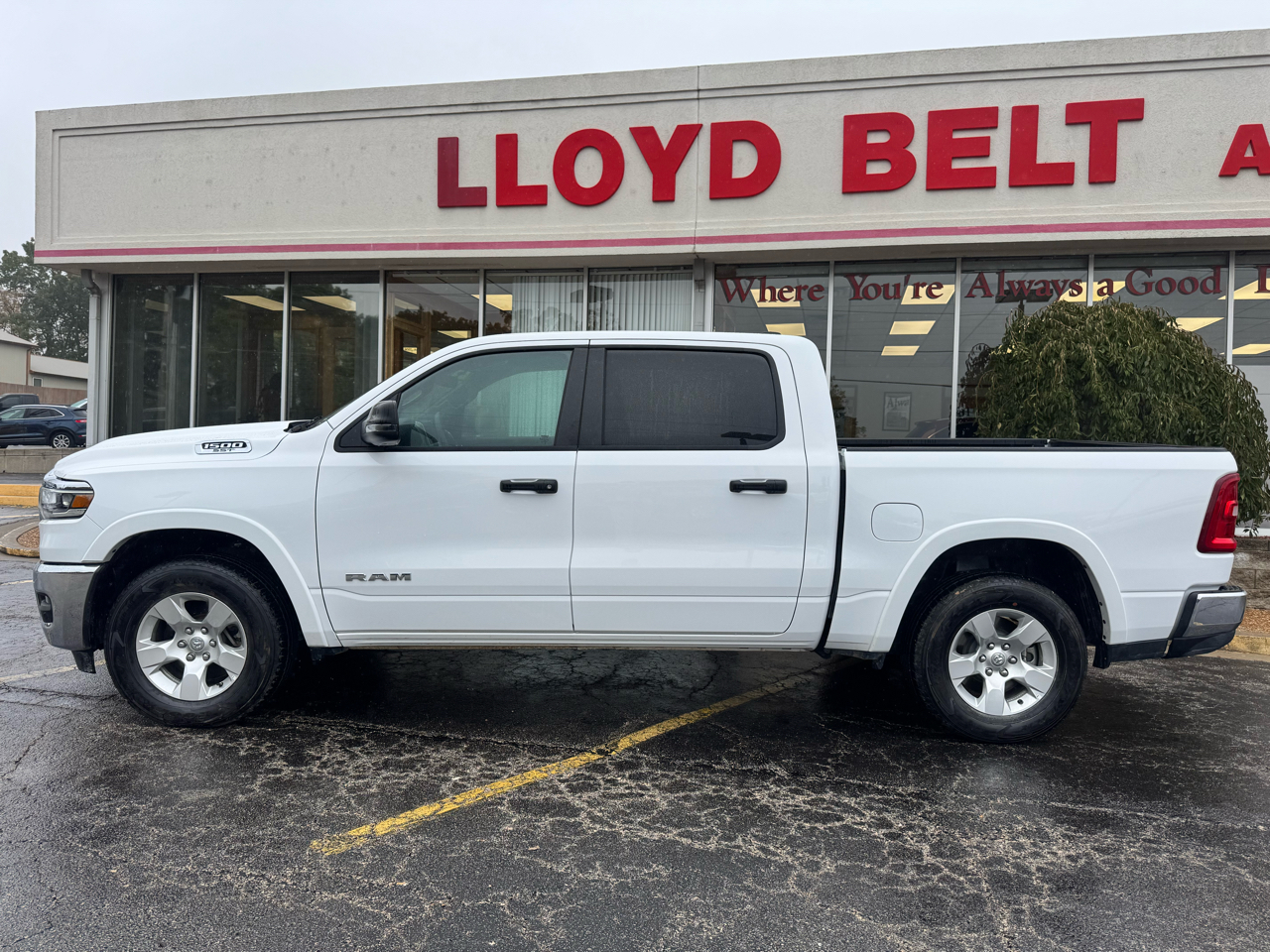 RAM 1500 Big Horn 4x4 Crew Cab 5'7" Box 2025