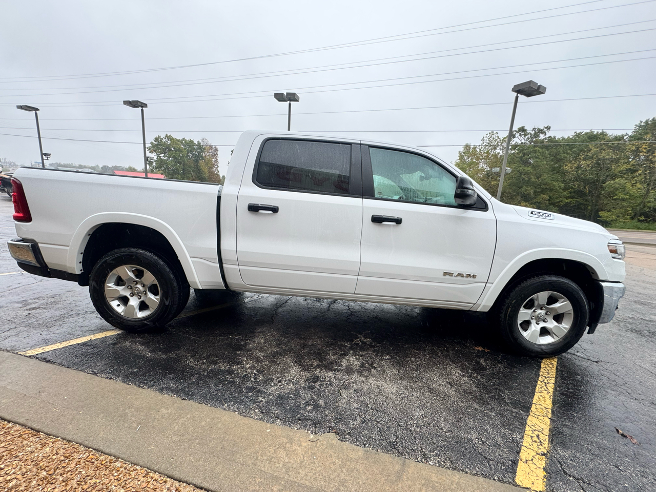 RAM 1500 Big Horn 4x4 Crew Cab 5'7" Box 2025