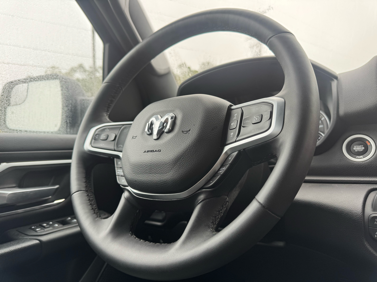 RAM 1500 Big Horn 4x4 Crew Cab 5'7" Box 2025