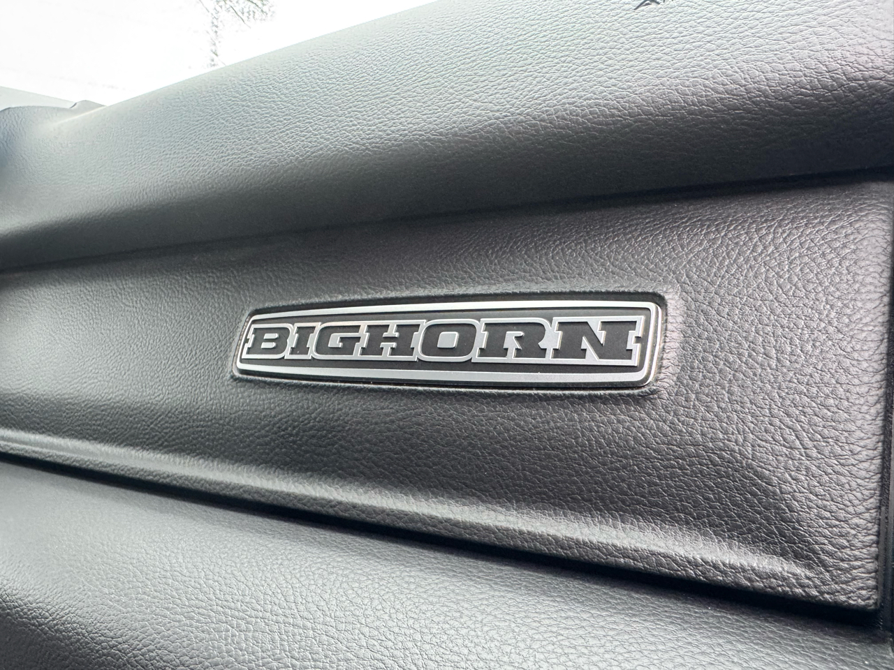 RAM 1500 Big Horn 4x4 Crew Cab 5'7" Box 2025