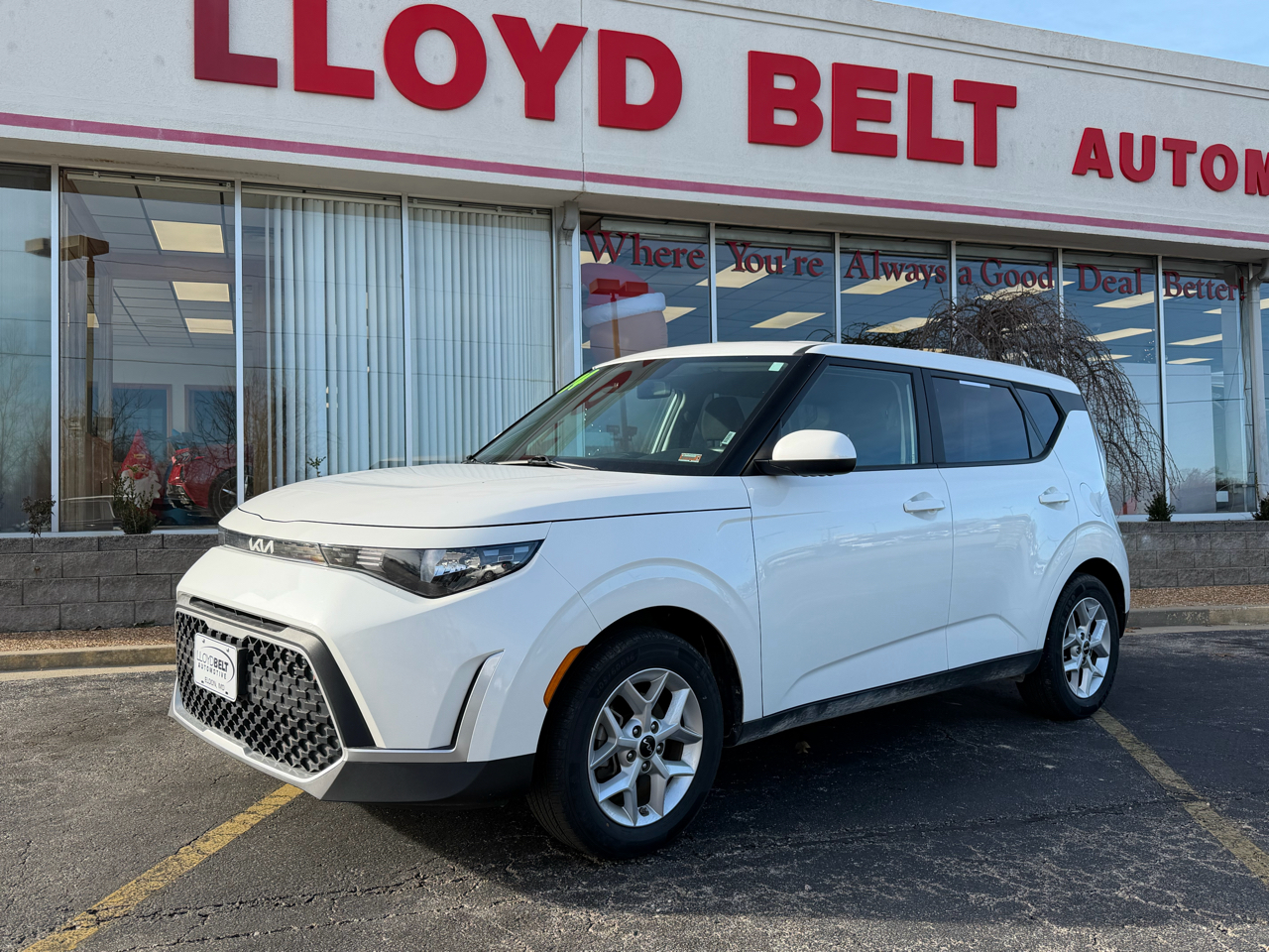 2024 Kia Soul LX's photo