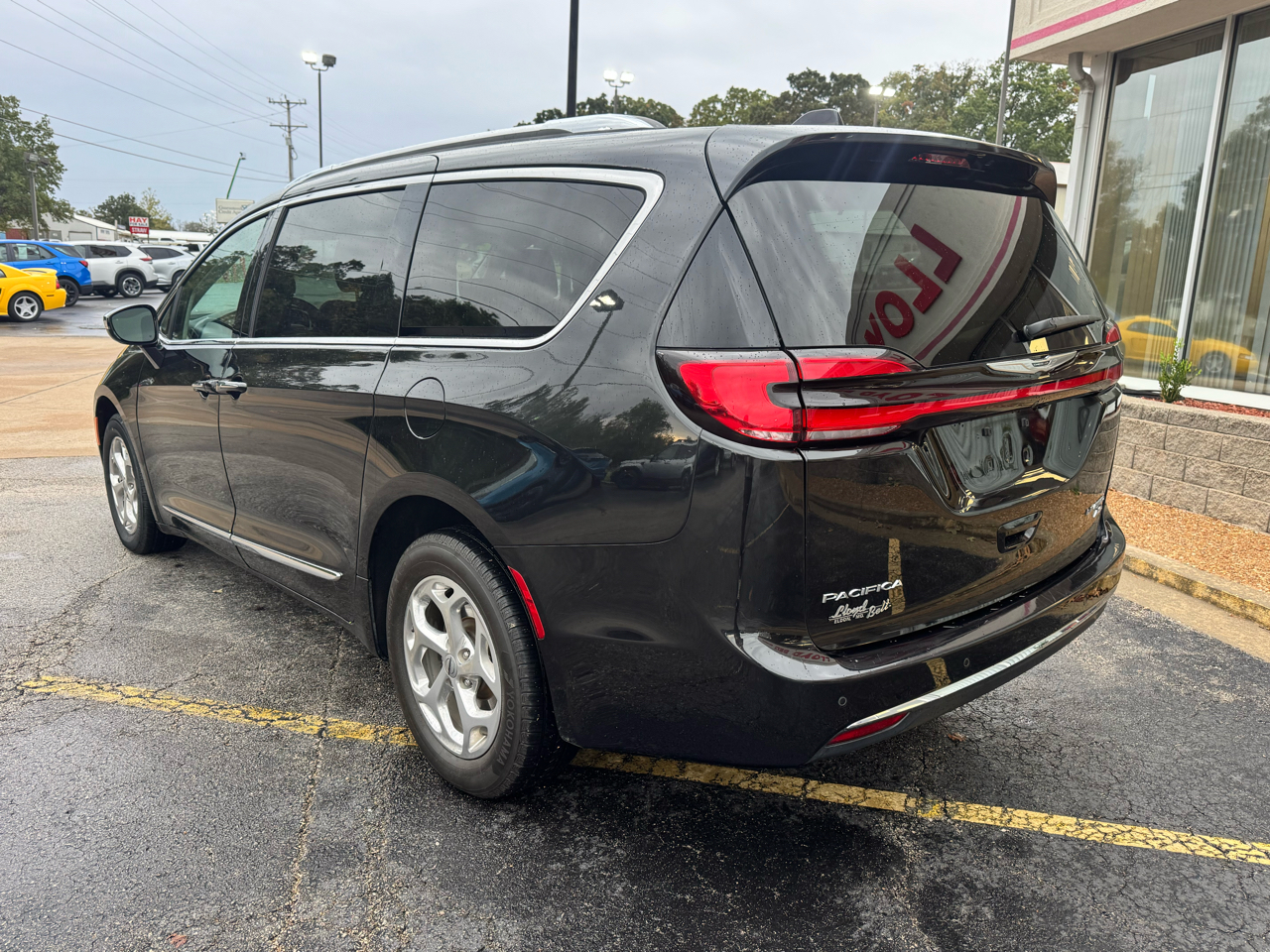 Chrysler Pacifica Limited AWD 2021