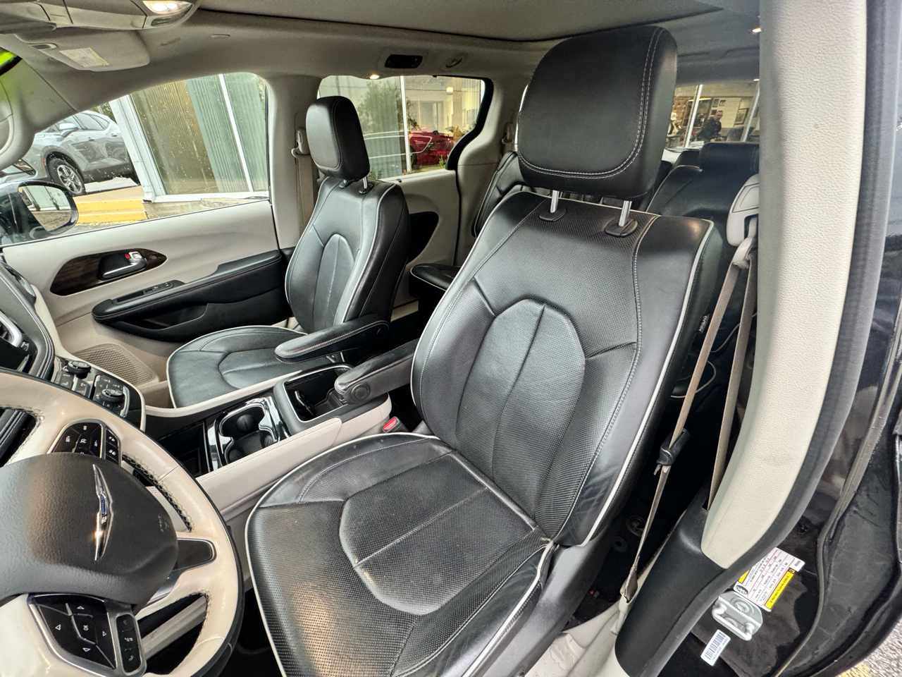 Chrysler Pacifica Limited AWD 2021