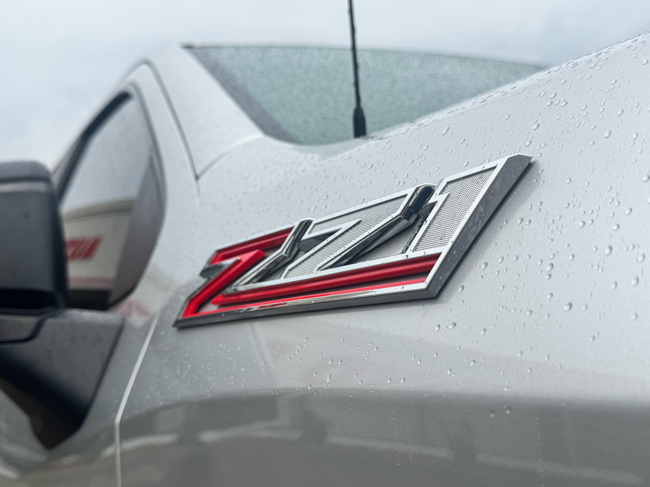 Chevrolet Silverado 1500 RST Select Package Crew Cab 4WD 2020