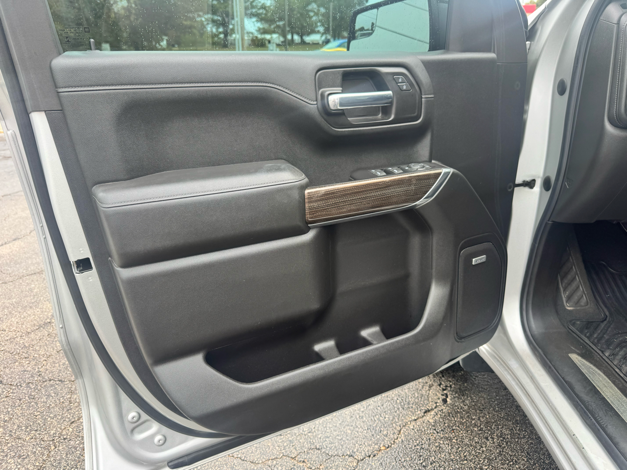 Chevrolet Silverado 1500 RST Select Package Crew Cab 4WD 2020