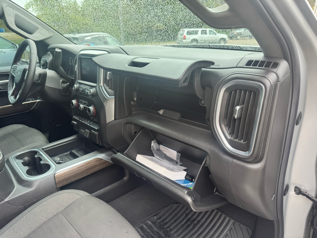 Chevrolet Silverado 1500 RST Select Package Crew Cab 4WD 2020