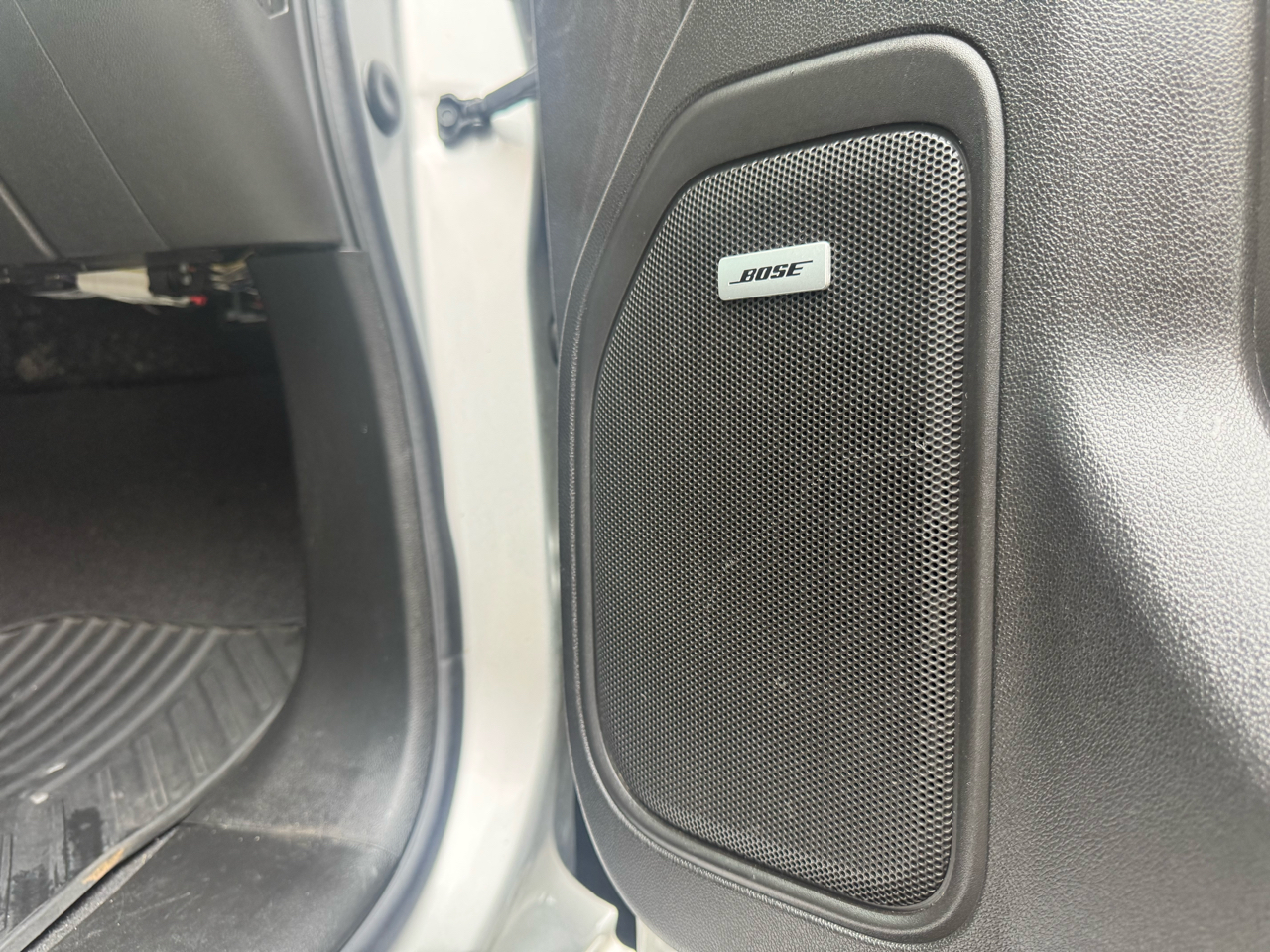 Chevrolet Silverado 1500 RST Select Package Crew Cab 4WD 2020