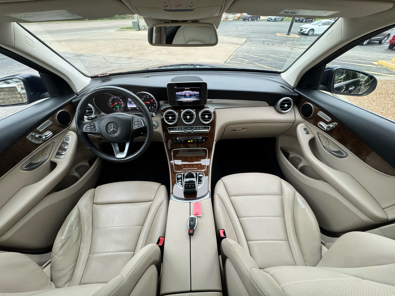 Mercedes-Benz GLC-Class GLC300 4MATIC 2016